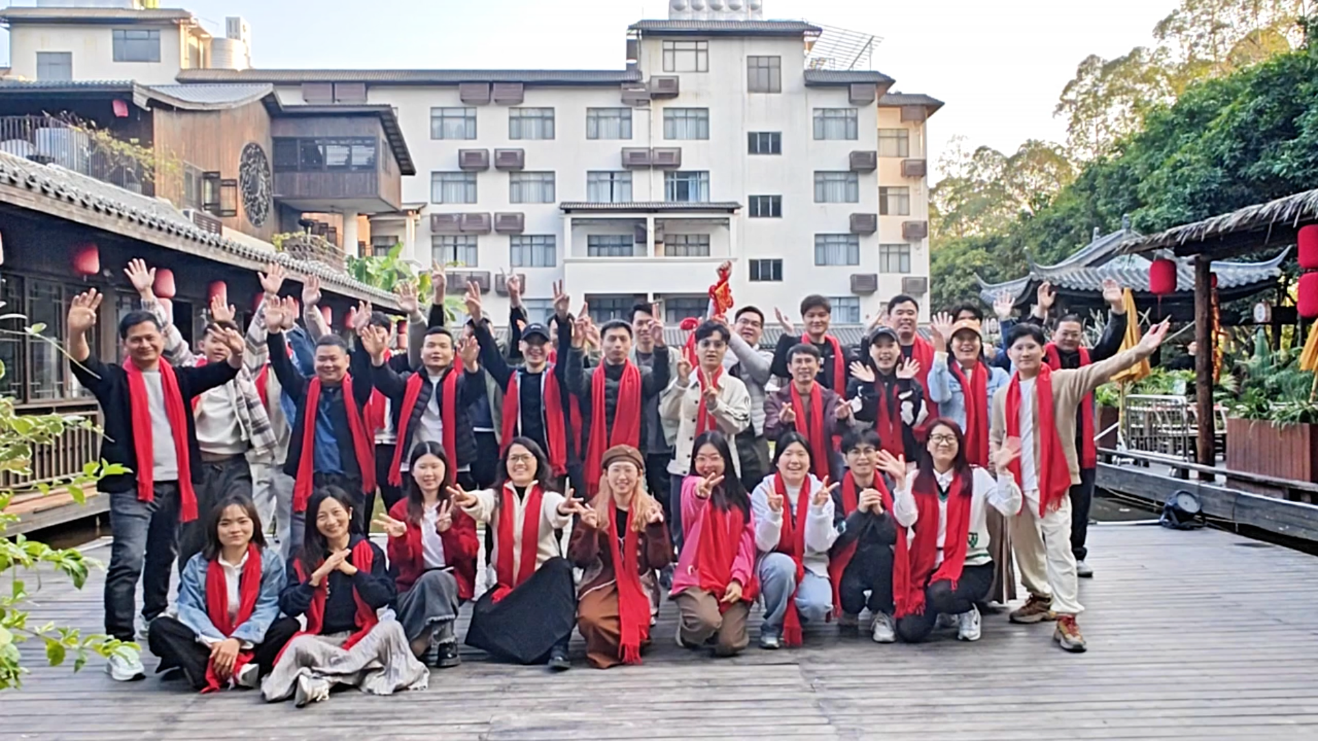 广东微派科技，祝您蛇年行大运，新春大吉！
